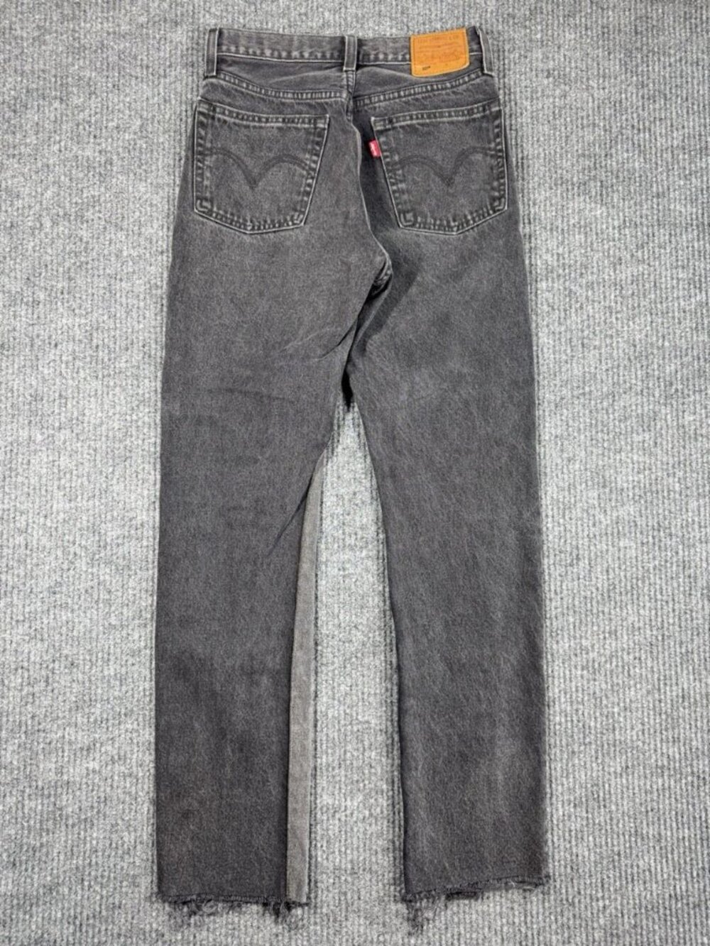 Levi's Premium 501 Jeans Womens 25x30 Black Spliced Straight Raw Hem Button Fly - Picture 4 of 15